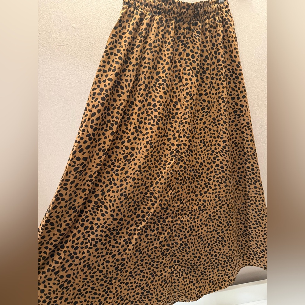 Leopard Print Maxi Skirt. Bluetime chiffon Leopard print small - Picture 3 of 6